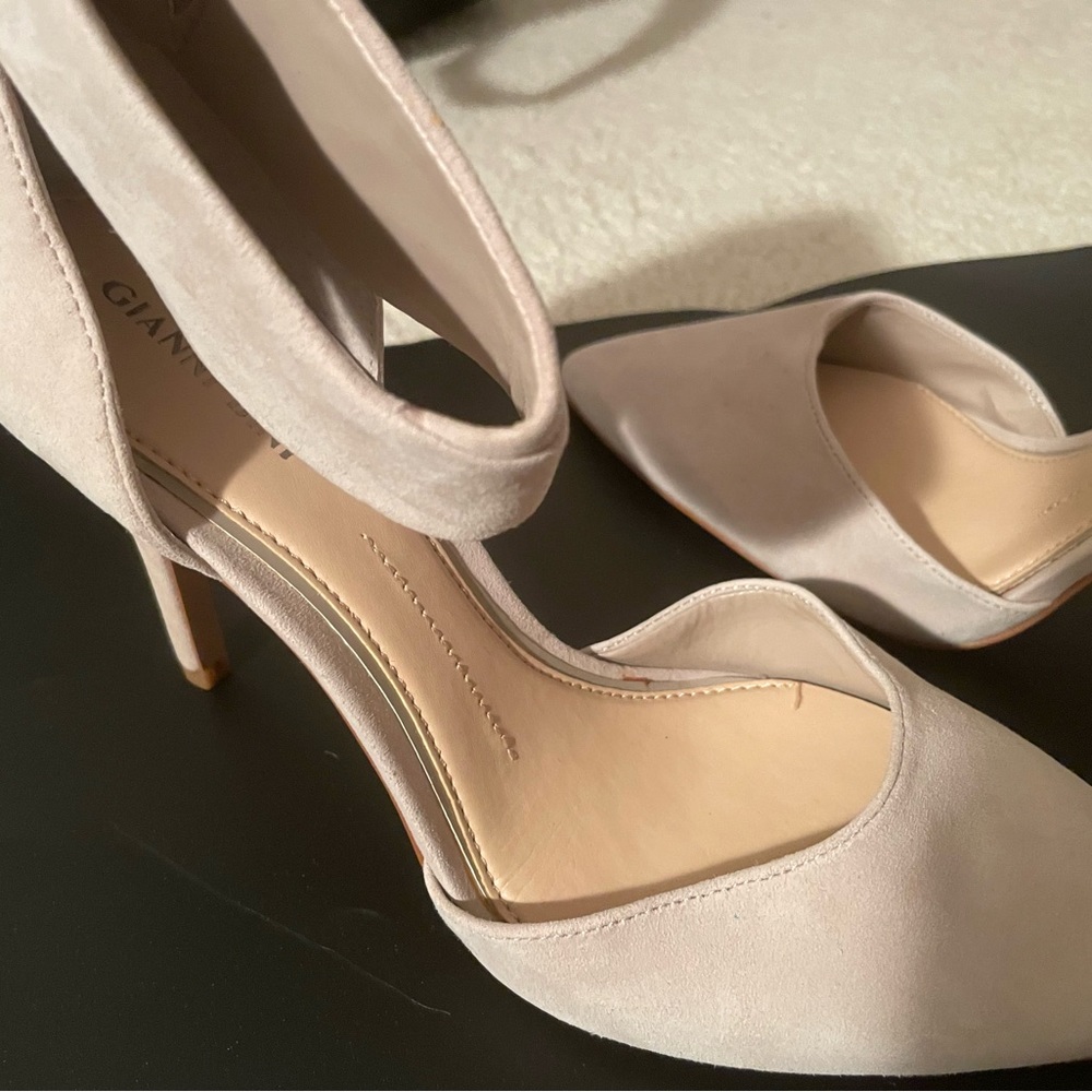 Suede High Heel Shoes// Gianni Bono